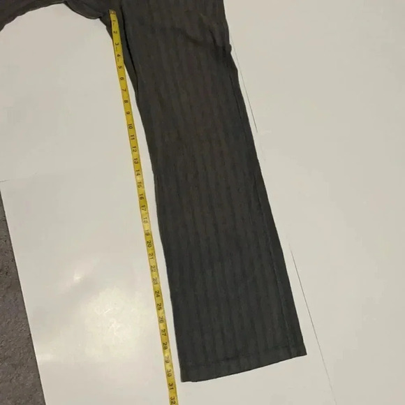 Urban Outfitters wide leg gray herringbone pants, belted. Juniors size 5 - Picture 7 of 10